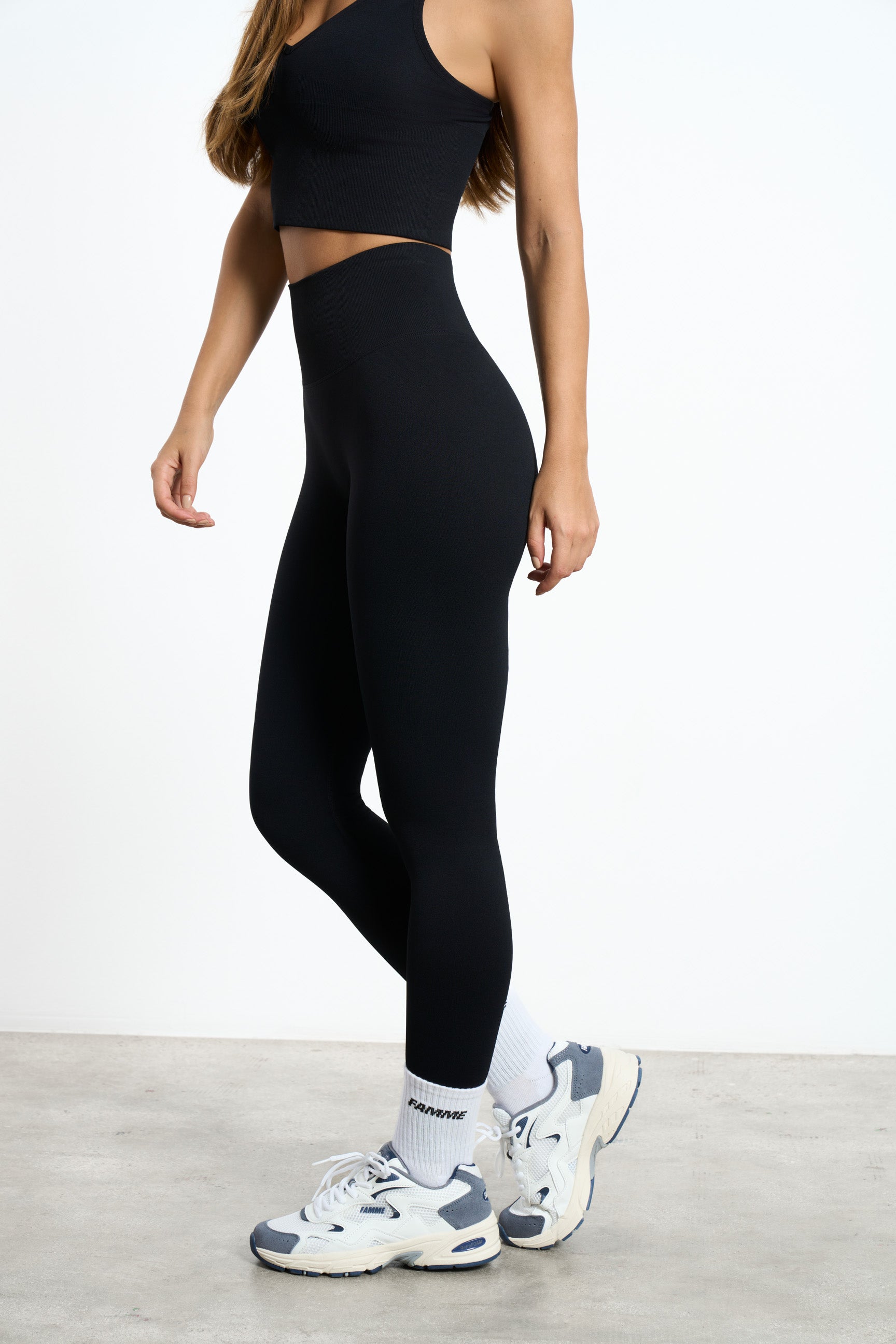 Contour Leggings - for dame - Famme - Leggings