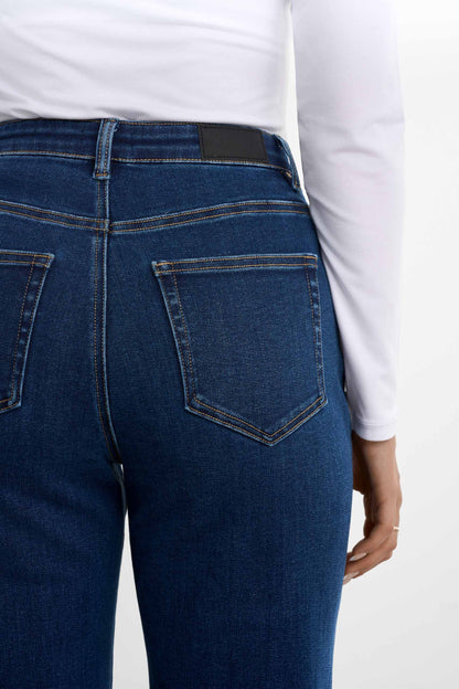Straight Jeans